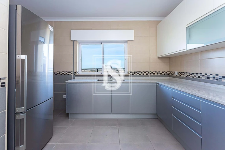 Apartamento T5 para Venda em Faro (Sé e São Pedro) Foto 23