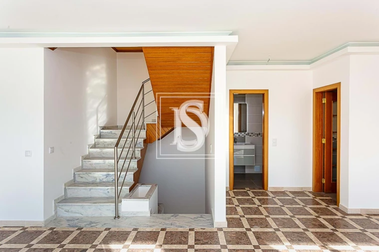 Apartamento T5 para Venda em Faro (Sé e São Pedro) Foto 30