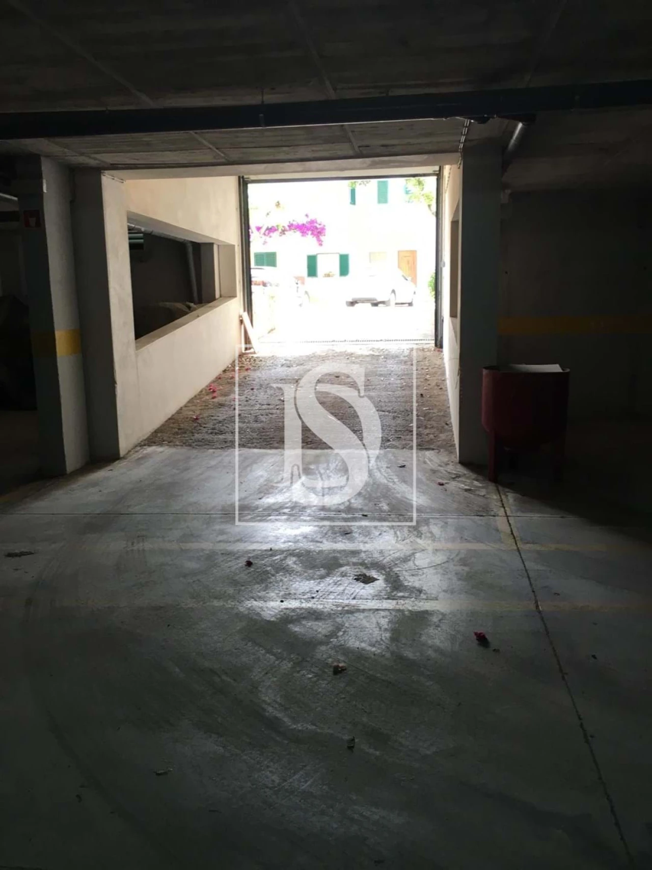 Garagem para Venda em Tavira (Santa Maria e Santiago) Foto 2