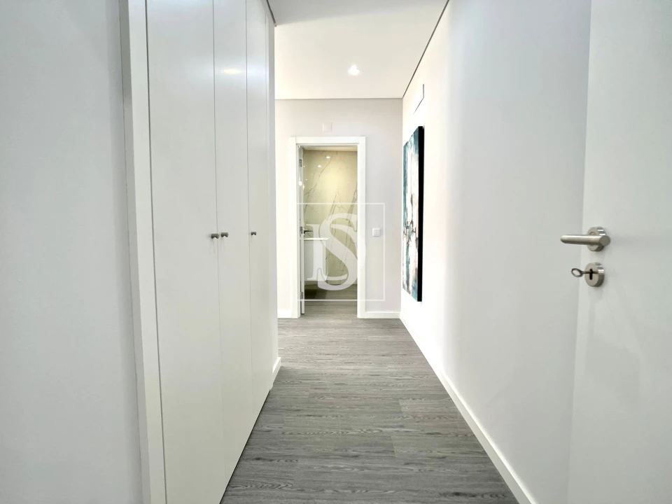 Apartamento T3 para Venda em Quelfes Foto 5