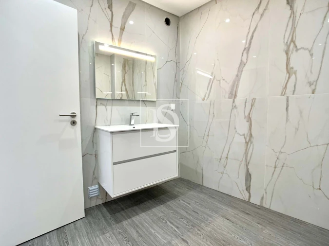 Apartamento T3 para Venda em Quelfes Foto 8