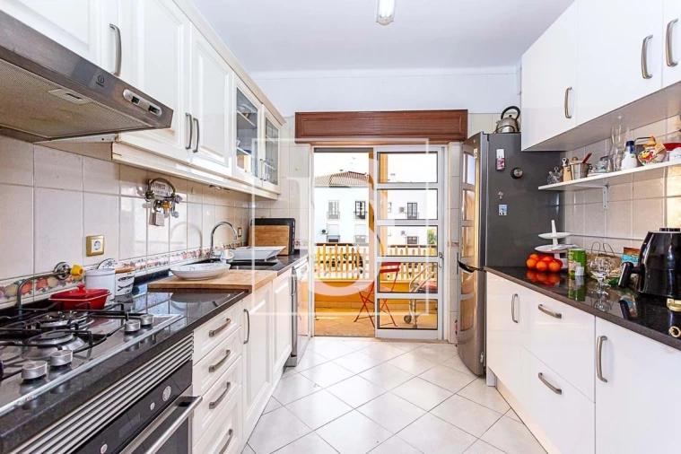 Apartamento T3 para Venda em Tavira (Santa Maria e Santiago) Foto 8