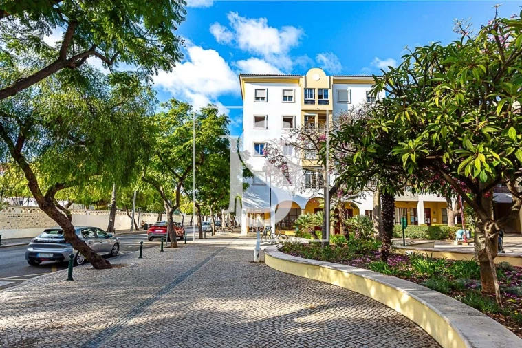 Garagem para Venda em Tavira (Santa Maria e Santiago) Foto 4