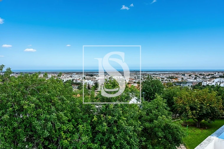 Moradia T2 para Arrendamento em Tavira (Santa Maria e Santiago) Foto 11