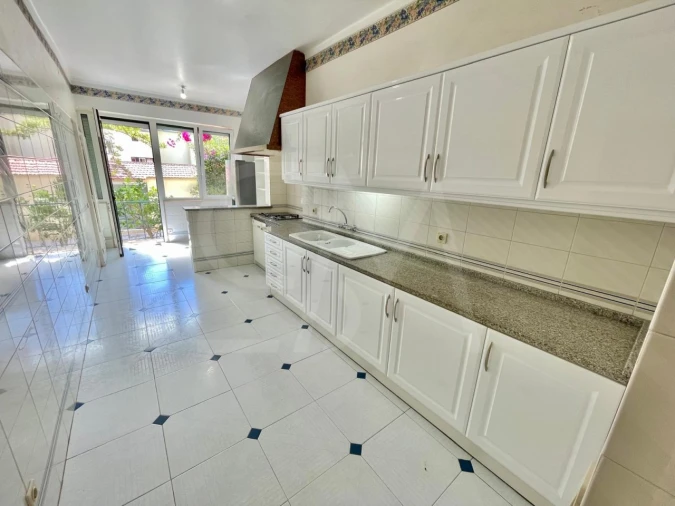 Moradia T4 para Venda em Cascais e Estoril Foto 29