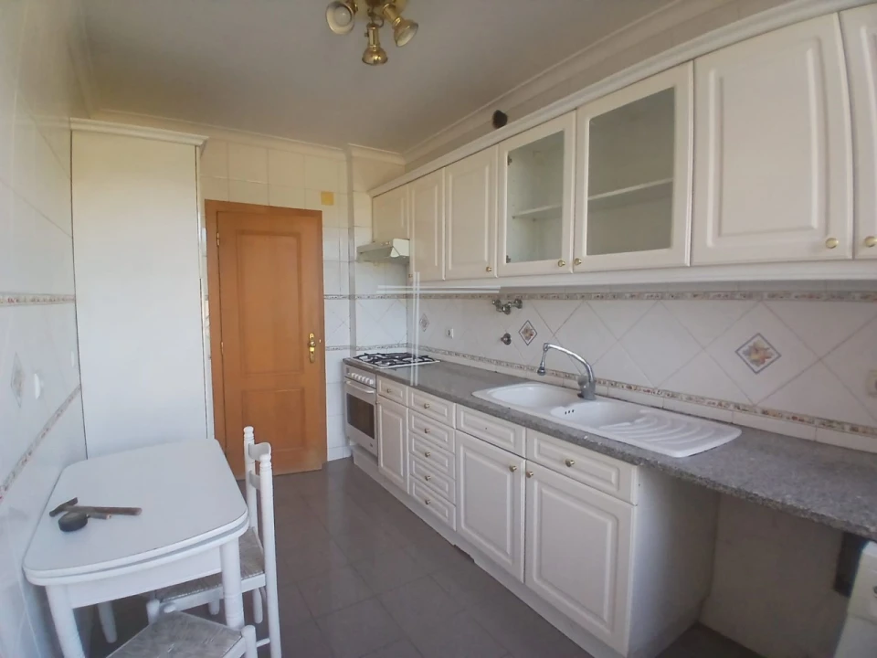 Apartamento T3 para Venda em Laranjeiro e Feijó Foto 1