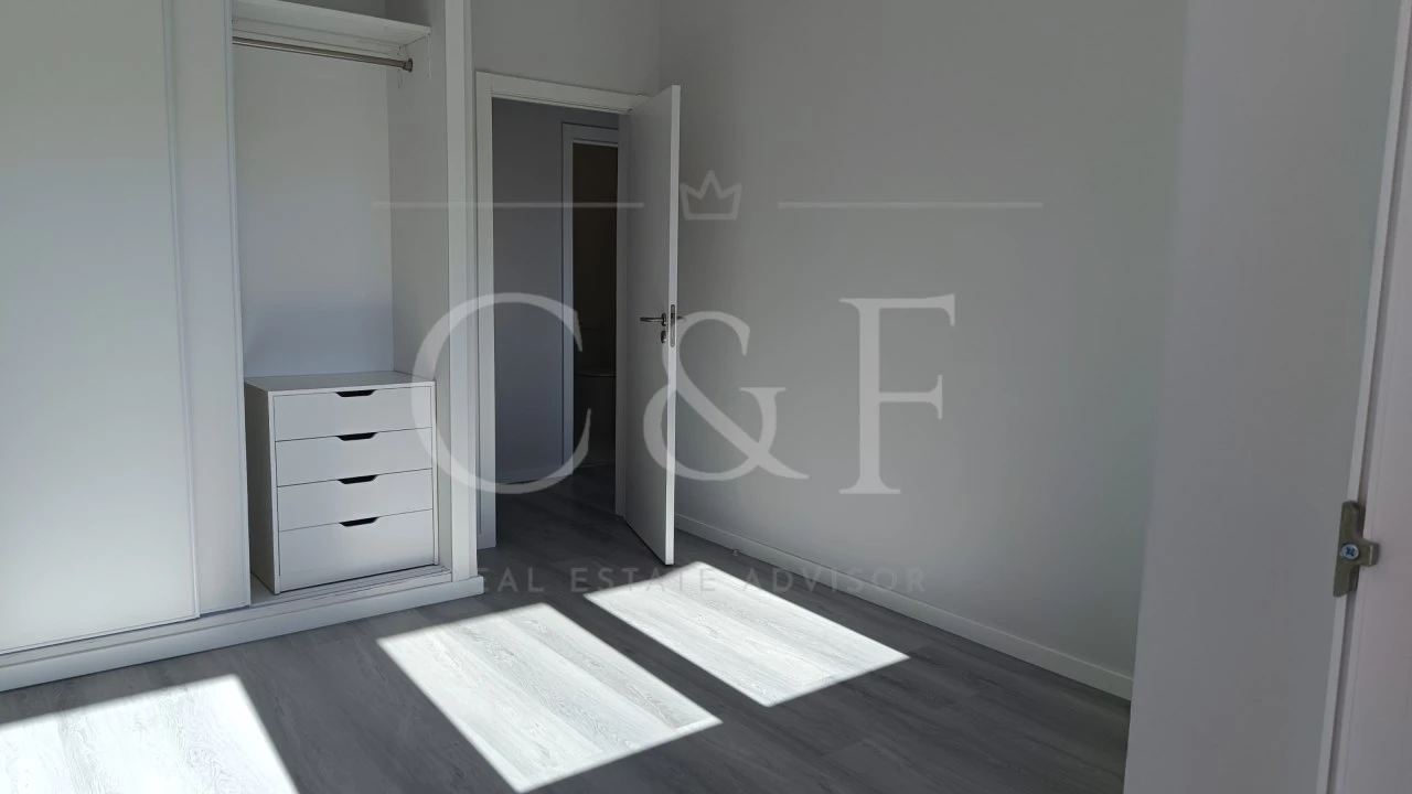 Apartamento T3 para Venda em Portimão Foto 12