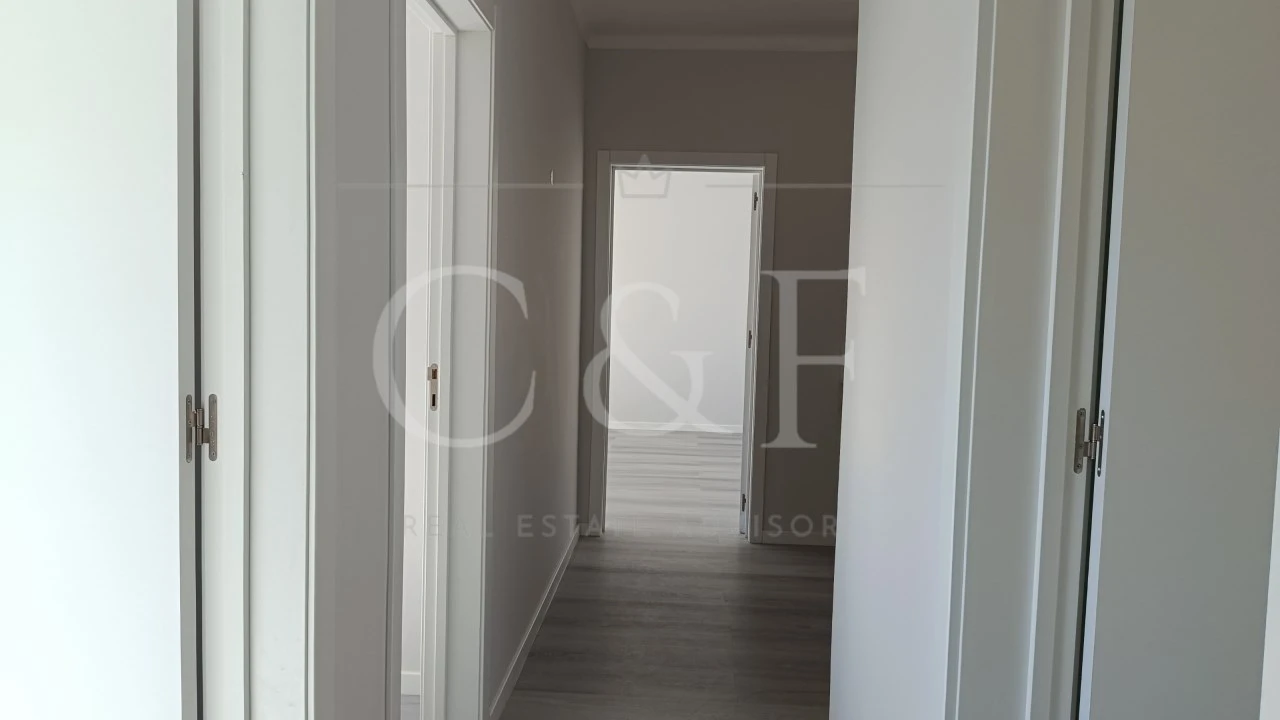 Apartamento T3 para Venda em Portimão Foto 14