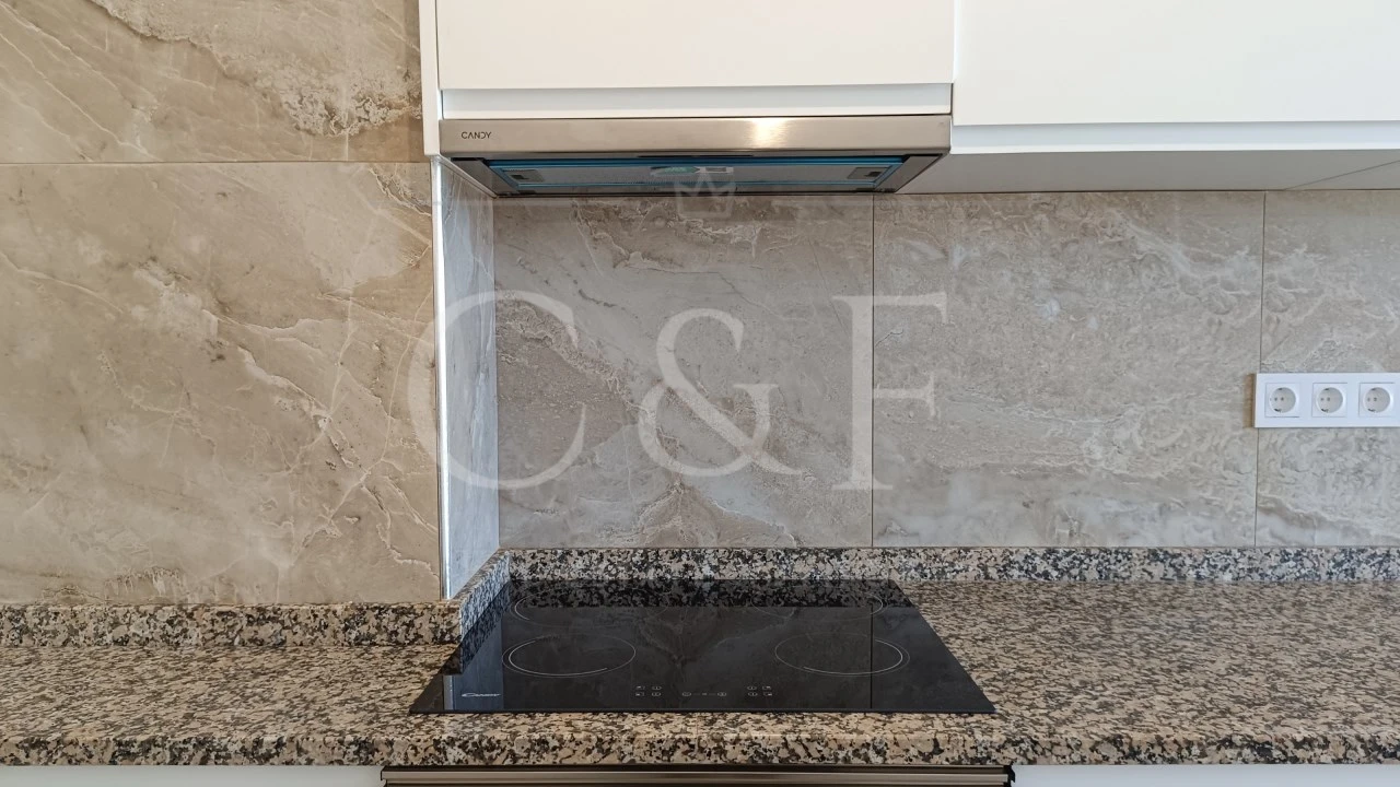 Apartamento T3 para Venda em Portimão Foto 3