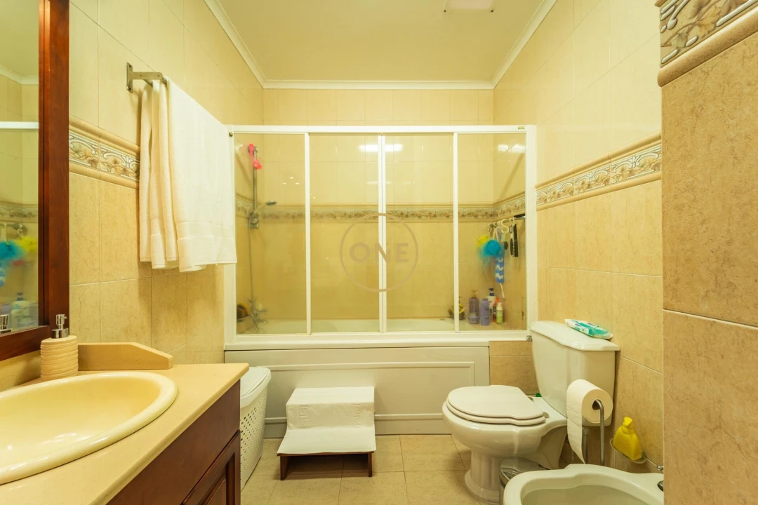 Moradia T2 para Venda em Ponta Delgada (São José) Foto 13