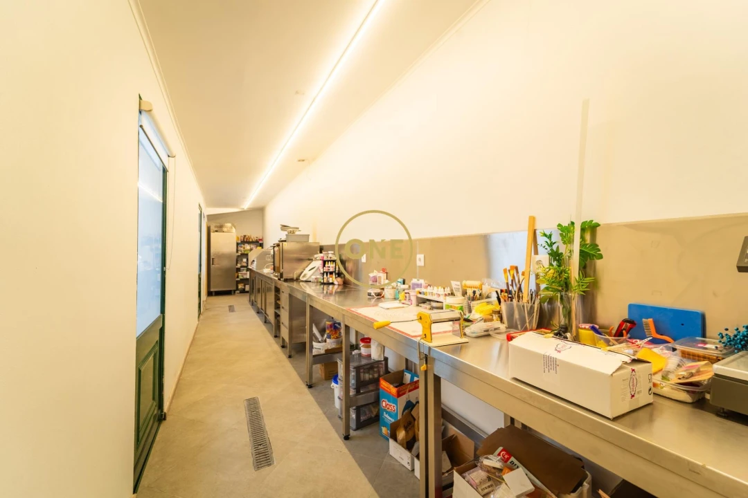 Moradia T2 para Venda em Ponta Delgada (São José) Foto 30