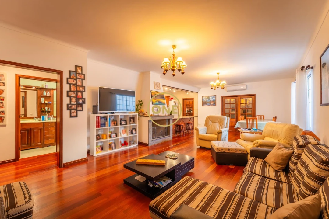 Moradia T2 para Venda em Ponta Delgada (São José) Foto 17