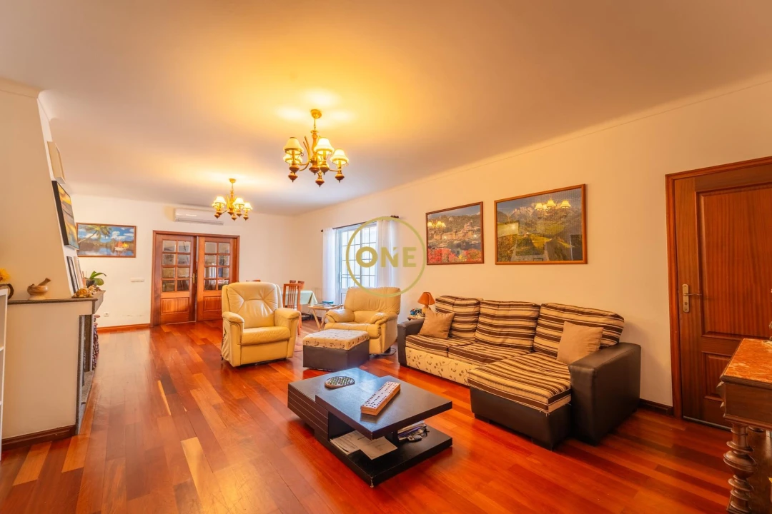 Moradia T2 para Venda em Ponta Delgada (São José) Foto 15