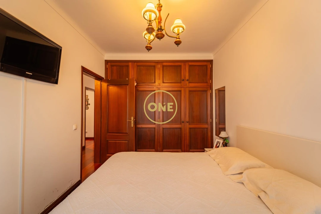 Moradia T2 para Venda em Ponta Delgada (São José) Foto 5