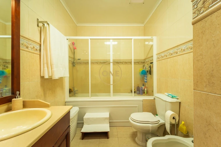 Moradia T2 para Venda em Ponta Delgada (São José) Foto 13