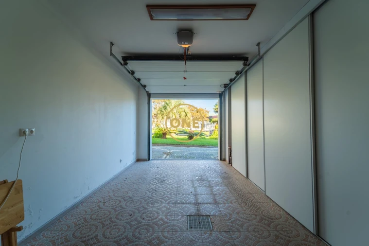 Moradia T2 para Venda em Ponta Delgada (São José) Foto 38