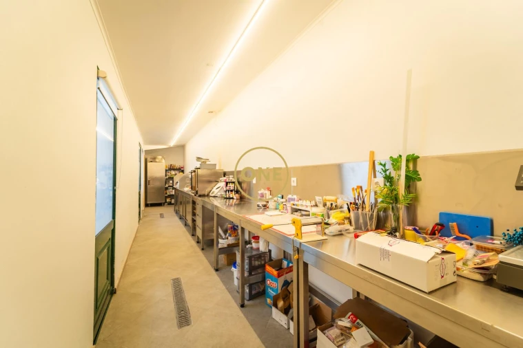 Moradia T2 para Venda em Ponta Delgada (São José) Foto 30