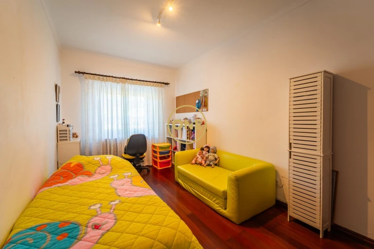 Moradia T2 para Venda em Ponta Delgada (São José) Foto 9