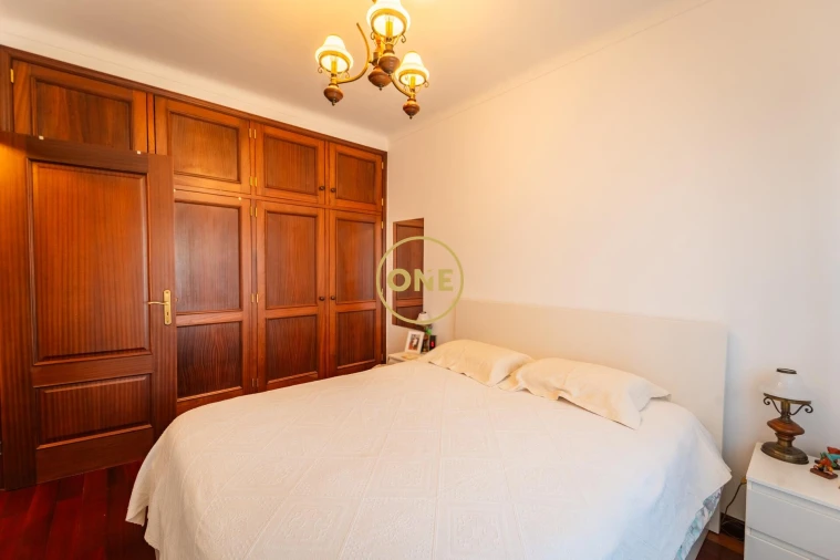 Moradia T2 para Venda em Ponta Delgada (São José) Foto 4