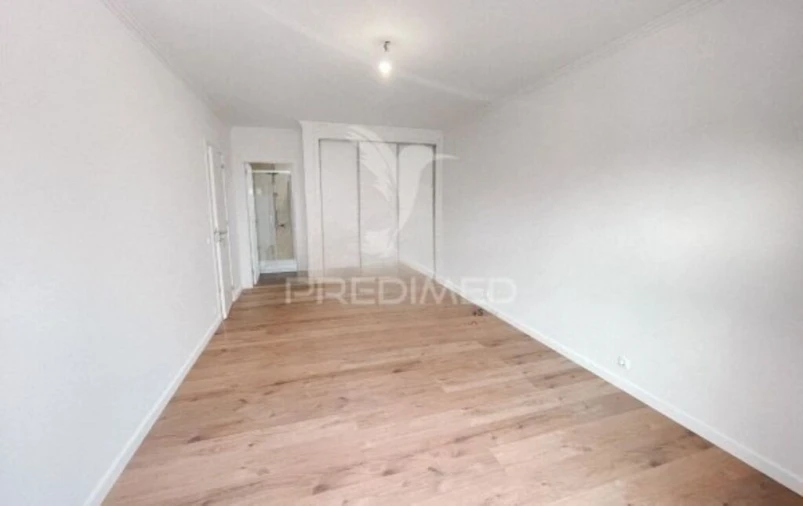 Moradia T4 para Venda em Ericeira Foto 17