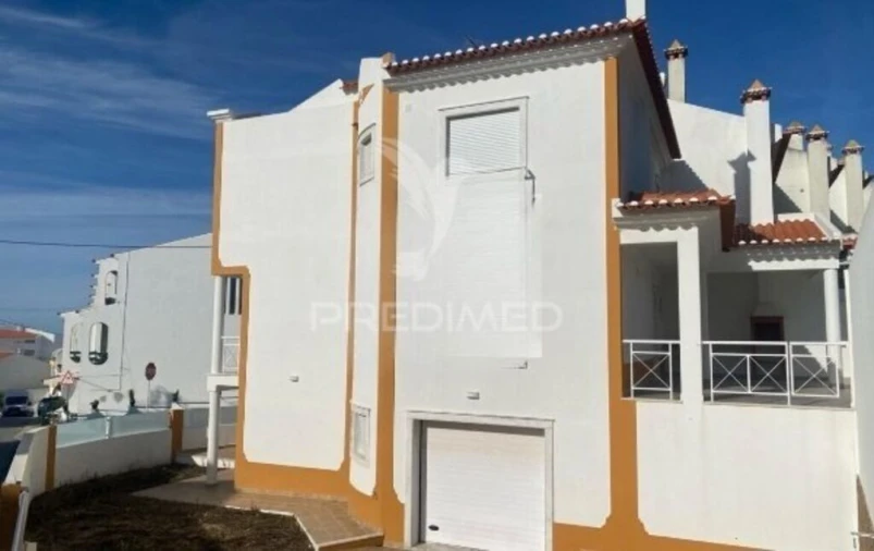 Moradia T4 para Venda em Ericeira Foto 3