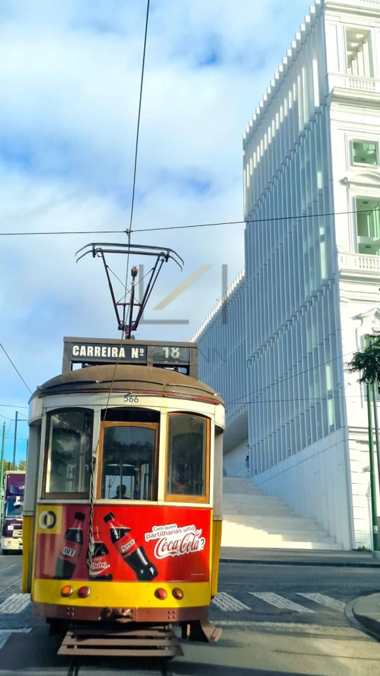 Apartamento T3 para Venda em Ajuda Foto 1