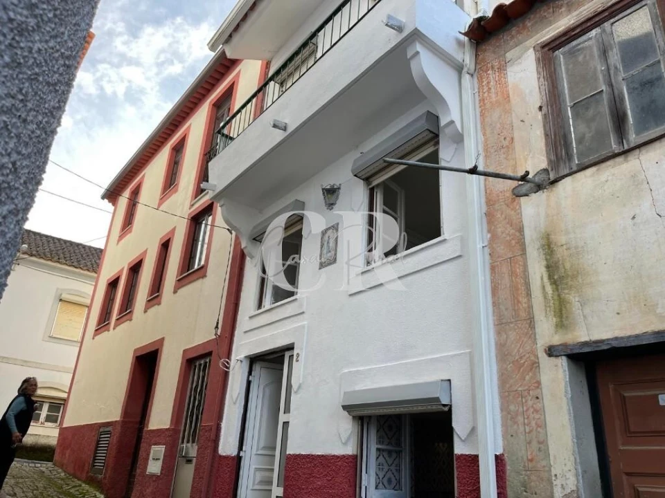 Moradia T2 para Venda em Folques Foto 33