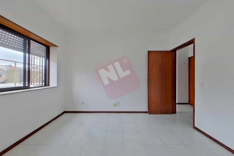 Apartamento T1 para Arrendamento em São Domingos de Benfica Foto 9