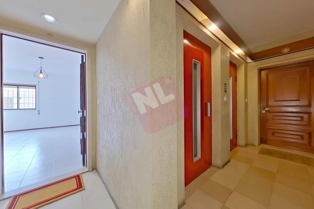 Apartamento T1 para Arrendamento em São Domingos de Benfica Foto 2