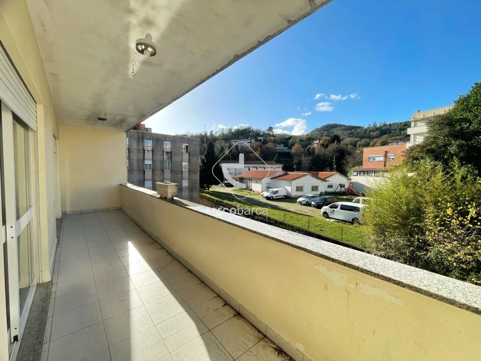 Apartamento T2 para Venda em Arcos de Valdevez (São Paio) e Giela Foto 1
