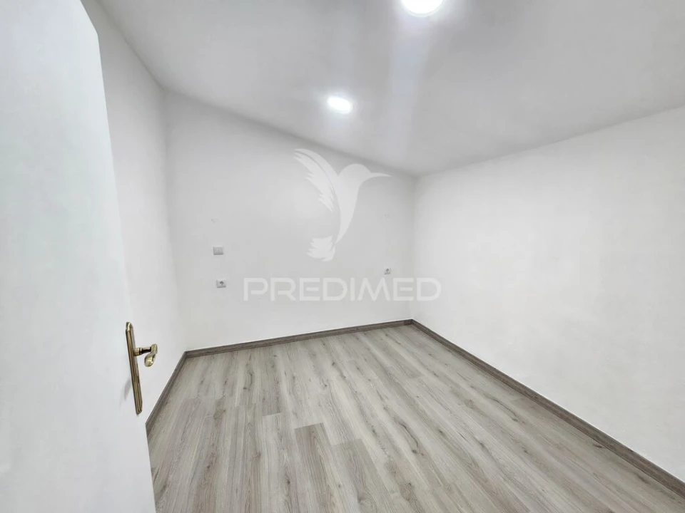 Moradia T1 para Venda em Santa Barbara de Padrões Foto 13