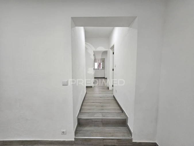 Moradia T1 para Venda em Santa Barbara de Padrões Foto 8