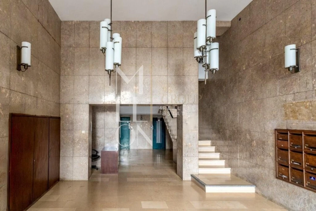 Apartamento T5 para Venda em Cedofeita, Santo Ildefonso, Sé, Miragaia, São Nicolau e Vitória Foto 2