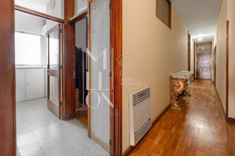 Apartamento T5 para Venda em Cedofeita, Santo Ildefonso, Sé, Miragaia, São Nicolau e Vitória Foto 5