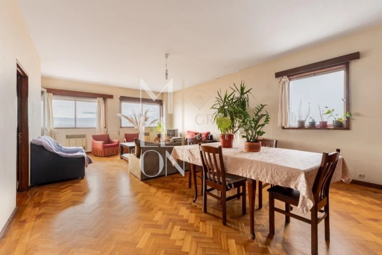 Apartamento T5 para Venda em Cedofeita, Santo Ildefonso, Sé, Miragaia, São Nicolau e Vitória Foto 8