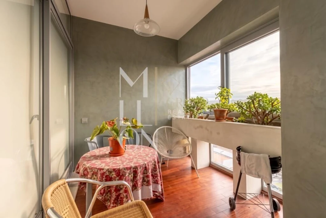 Apartamento T5 para Venda em Cedofeita, Santo Ildefonso, Sé, Miragaia, São Nicolau e Vitória Foto 5