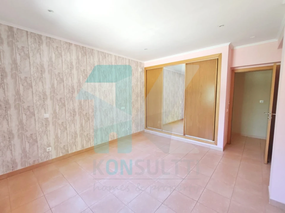 Moradia T5 para Venda em Luz Foto 21