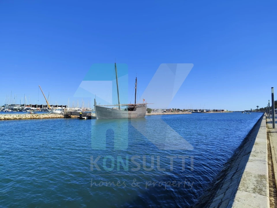 Moradia T5 para Venda em Luz Foto 58