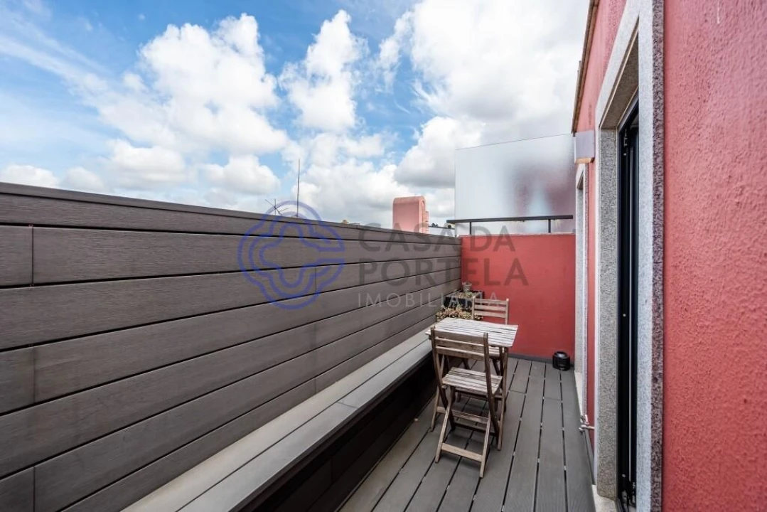 Apartamento T2 para Arrendamento em Paranhos Foto 9