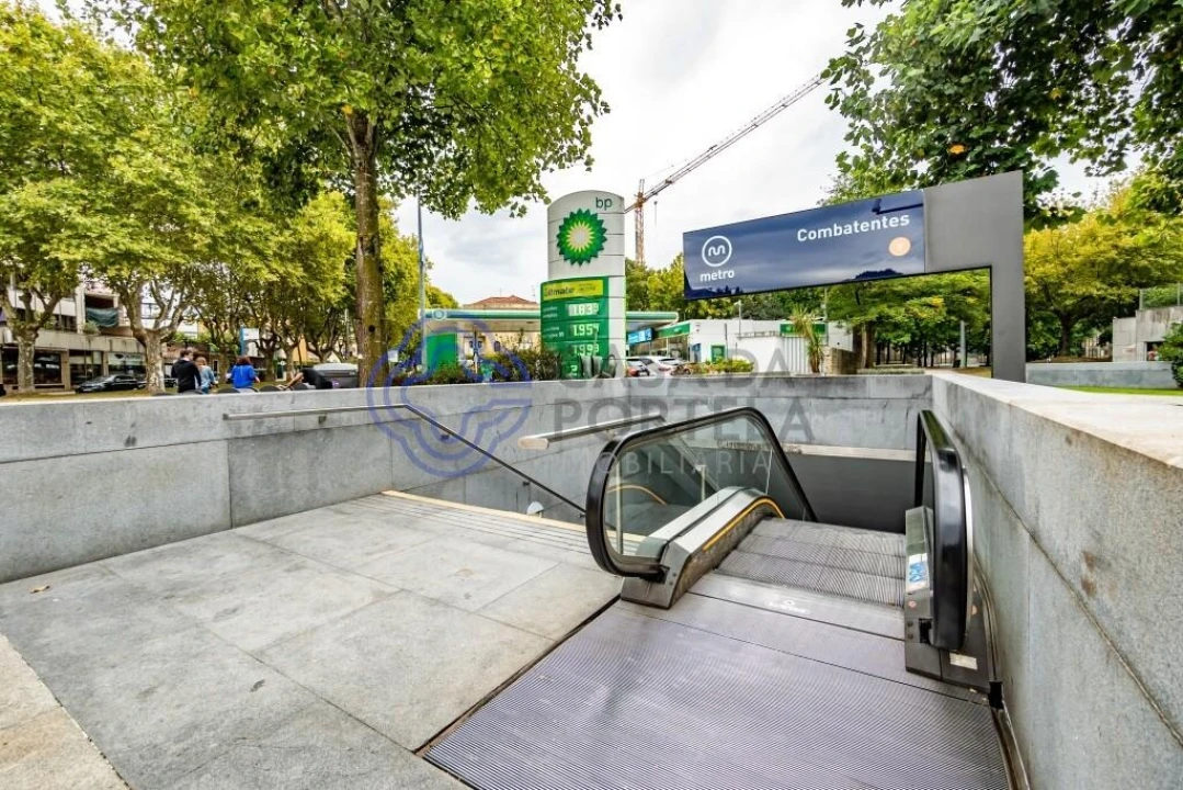 Apartamento T2 para Arrendamento em Paranhos Foto 1