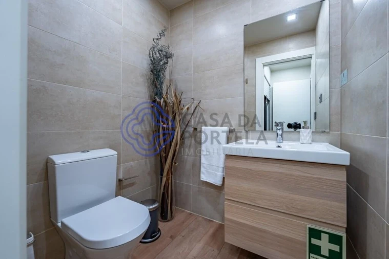 Apartamento T2 para Arrendamento em Paranhos Foto 17