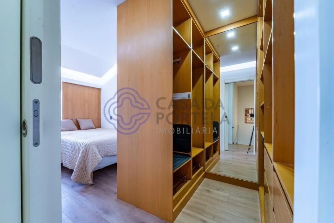 Apartamento T2 para Arrendamento em Paranhos Foto 23