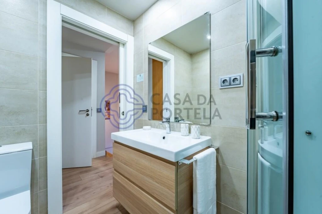 Apartamento T2 para Arrendamento em Paranhos Foto 26