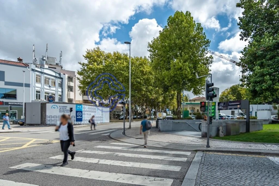 Apartamento T2 para Arrendamento em Paranhos Foto 2