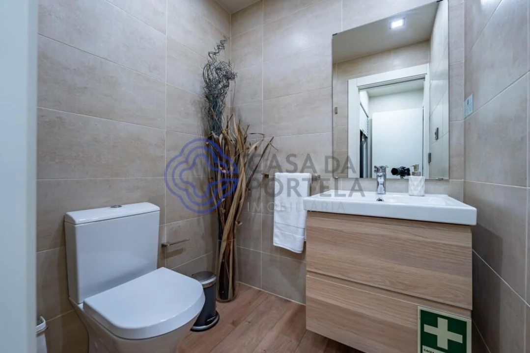 Apartamento T2 para Arrendamento em Paranhos Foto 17