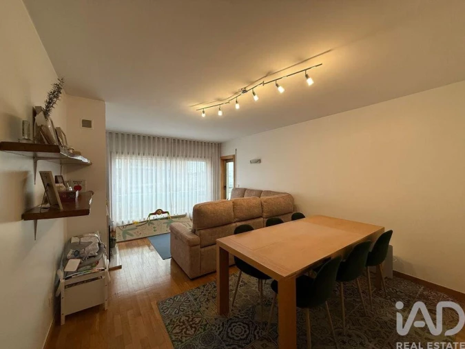 Apartamento T2 para Venda em Cidade da Maia Foto 1