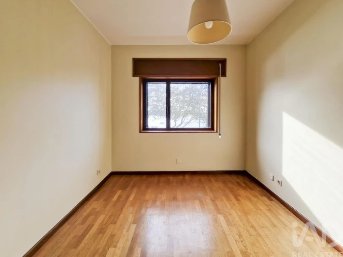 Apartamento T2 para Arrendamento em Aldoar, Foz do Douro e Nevogilde Foto 4