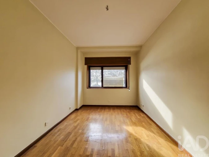 Apartamento T2 para Arrendamento em Aldoar, Foz do Douro e Nevogilde Foto 6