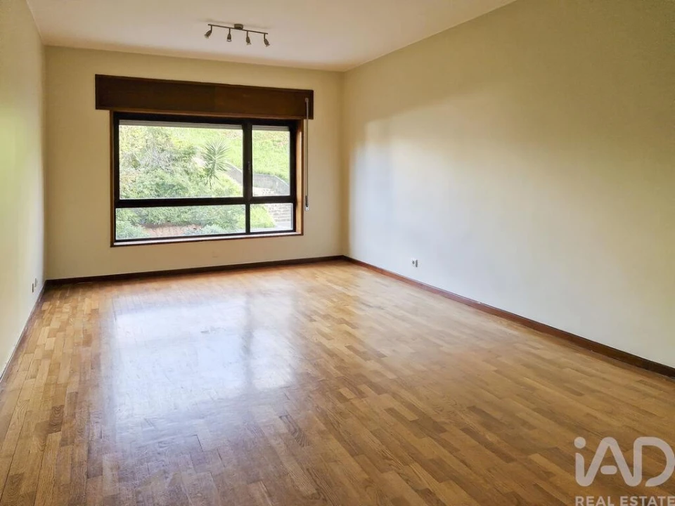 Apartamento T2 para Arrendamento em Aldoar, Foz do Douro e Nevogilde Foto 9