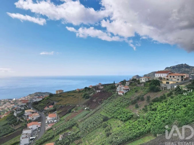 Moradia T3 para Venda em Arco da Calheta Foto 16